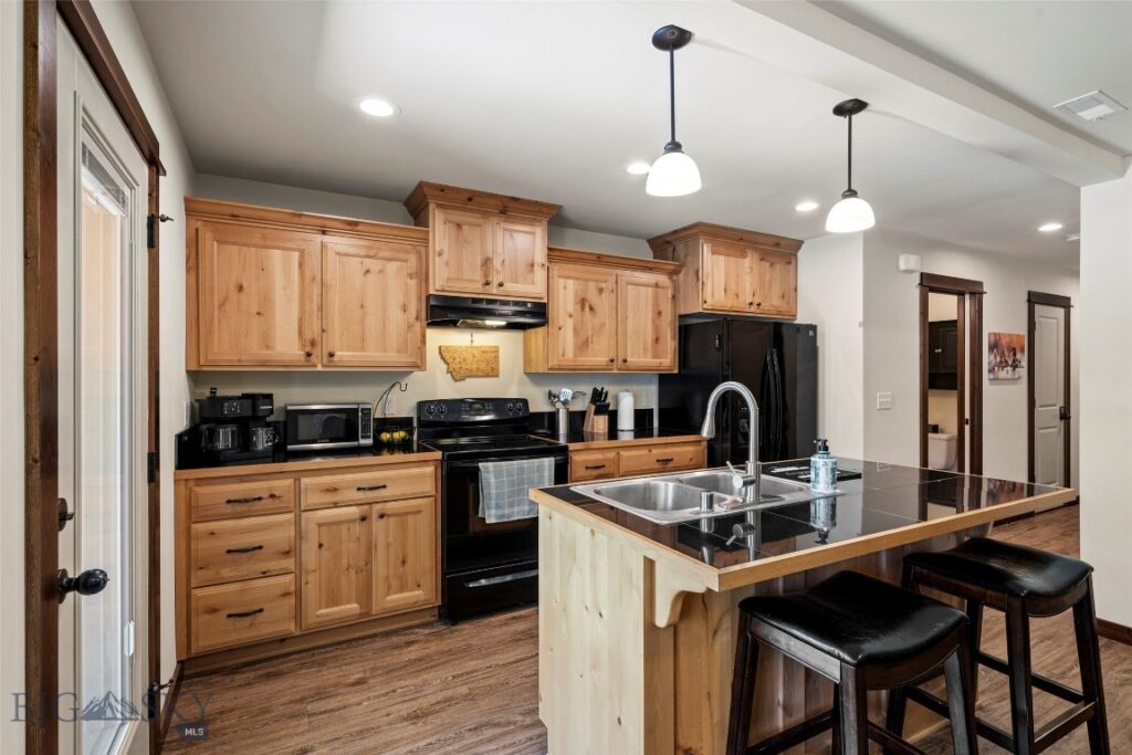 2755 Fen Way, Bozeman MT 59718