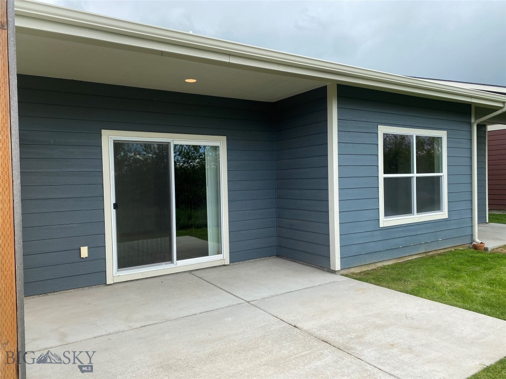33 Voyager Lane, Bozeman MT 59718