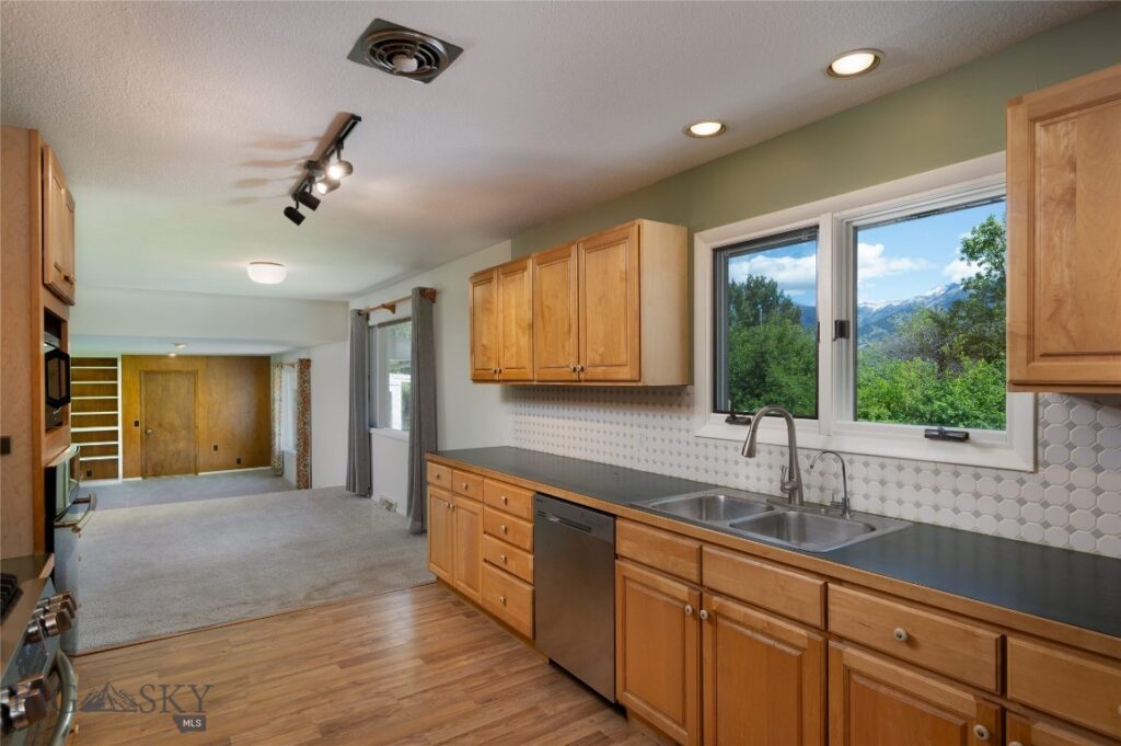 2890 Springhill Road, Bozeman MT 59718
