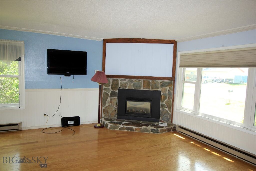 326 Coulee Drive, Bozeman MT 59718