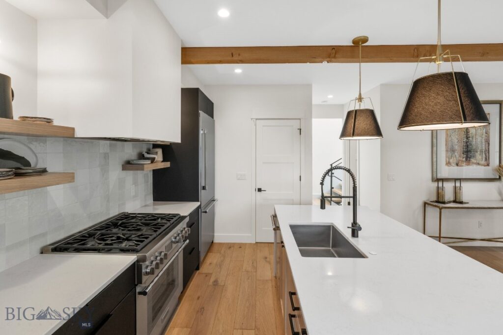 208 S 3rd Avenue, Bozeman MT 59715