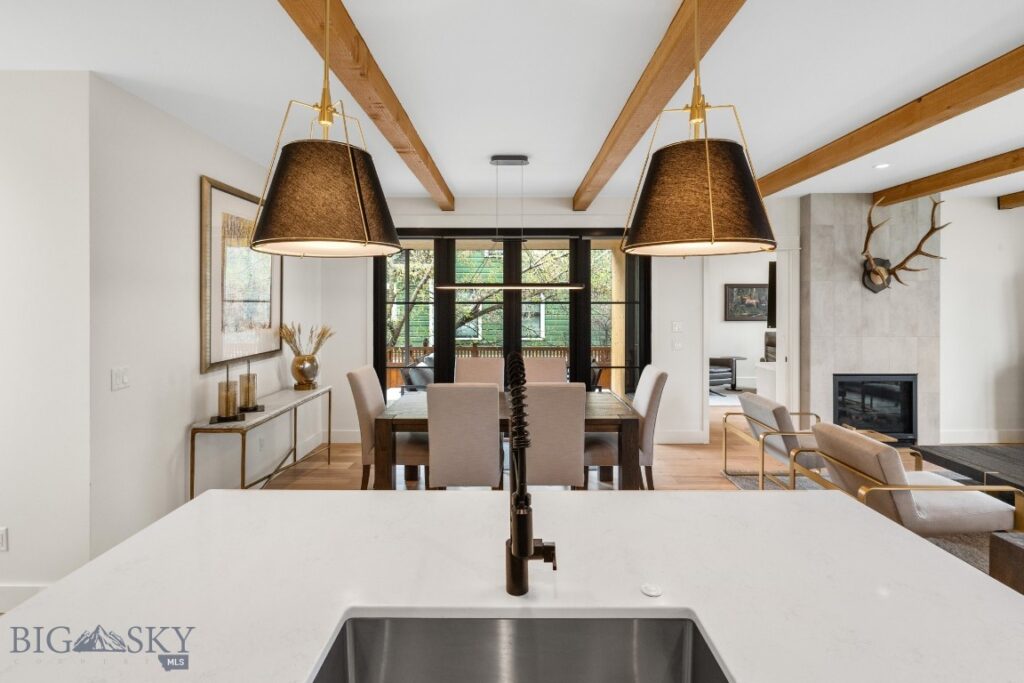 208 S 3rd Avenue, Bozeman MT 59715