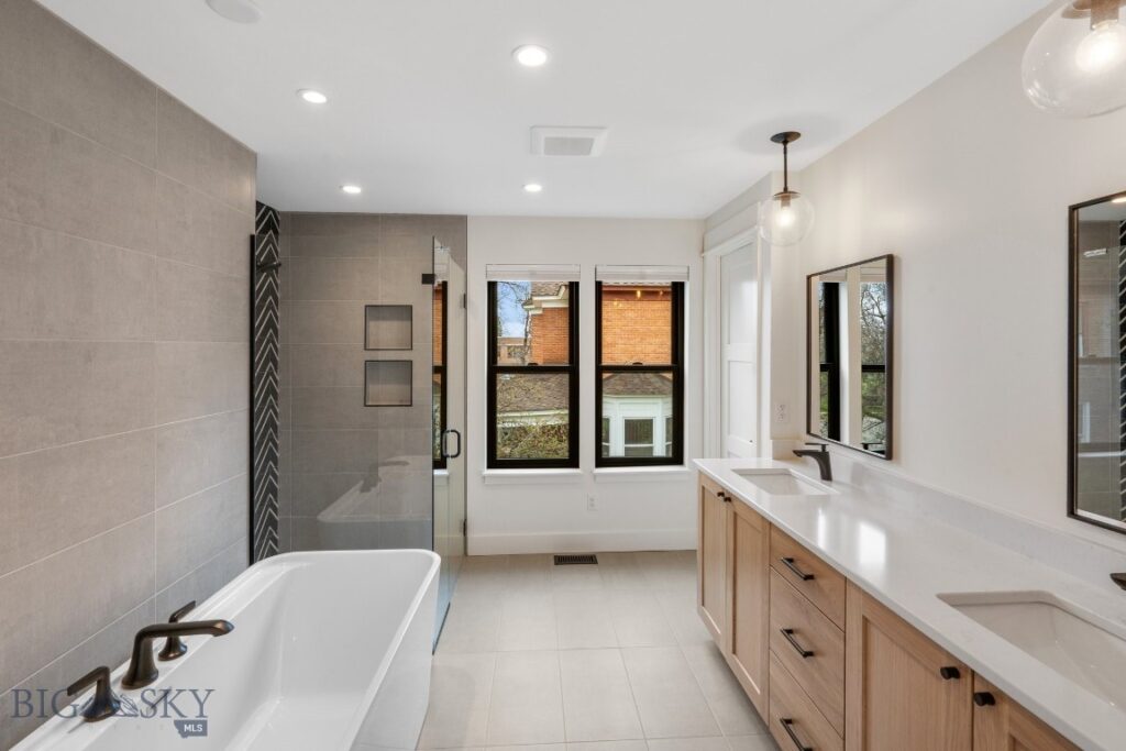 208 S 3rd Avenue, Bozeman MT 59715