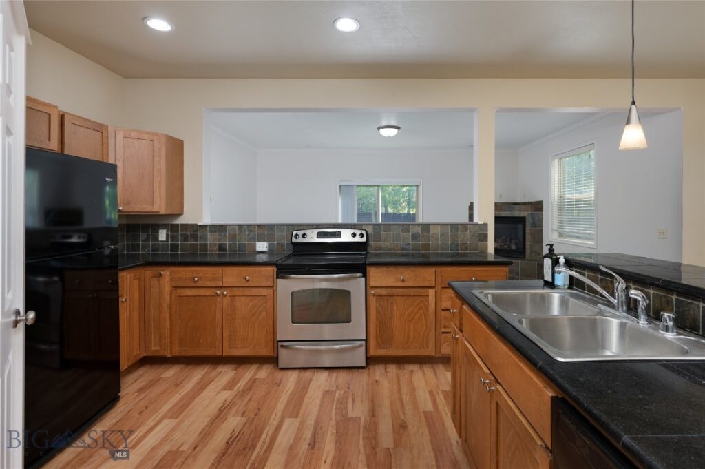 712 Forestglen Drive, Bozeman MT 59718