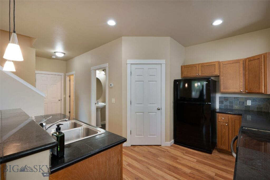 712 Forestglen Drive, Bozeman MT 59718