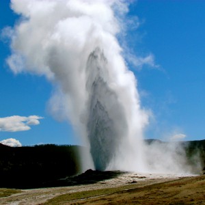 yellowstone-national-park-01
